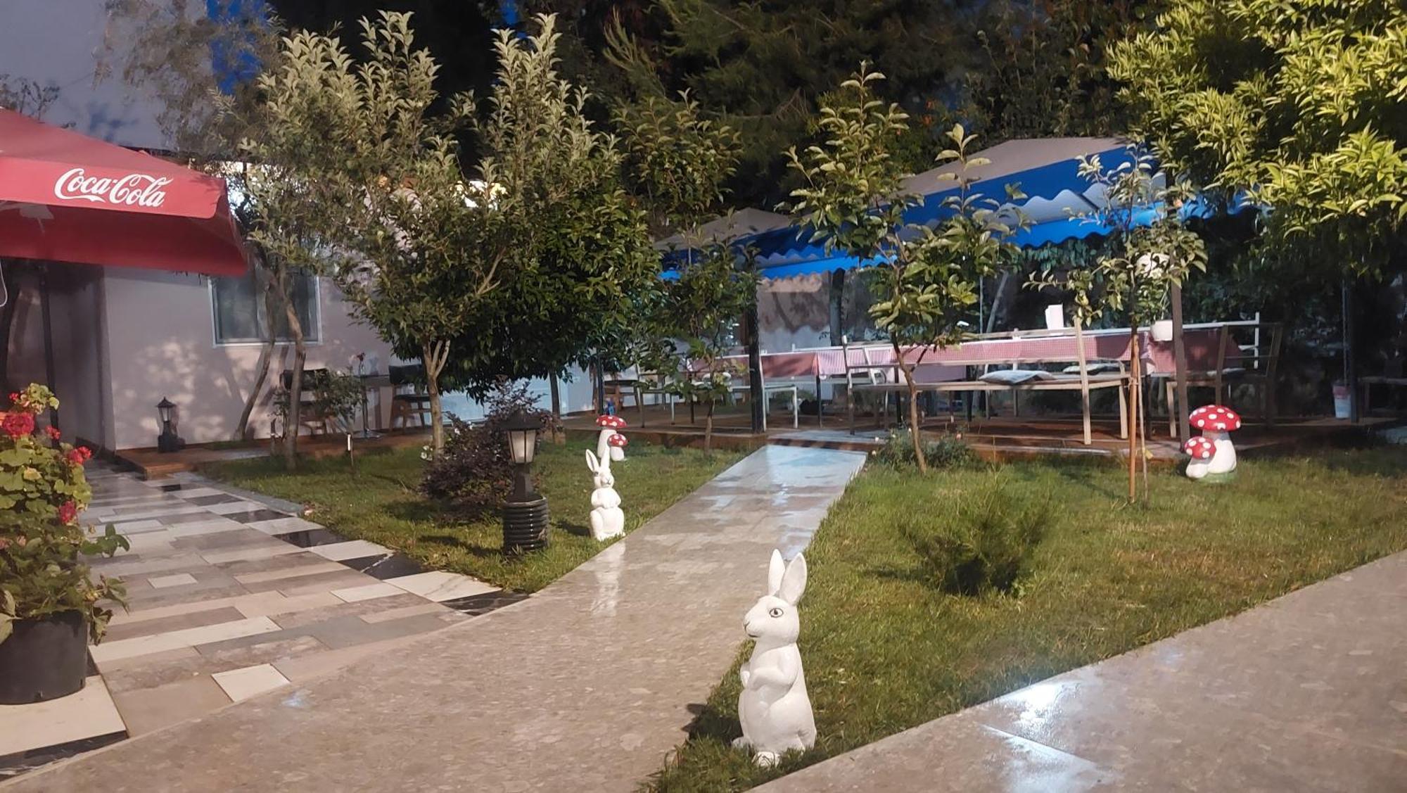 Vila Hyseni Durrës Exterior foto
